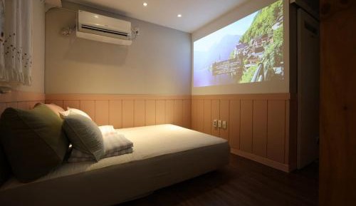 Double Room 2
