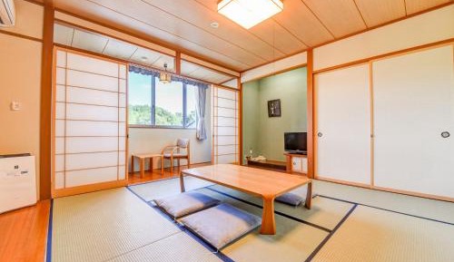 Japanese-Style Quadruple Room