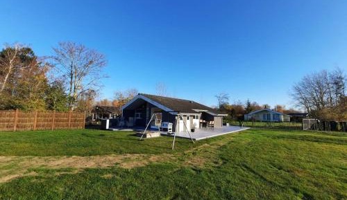 Three-Bedroom Holiday Home 