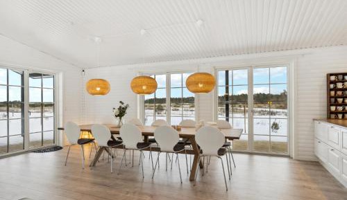 Five-Bedroom Holiday Home