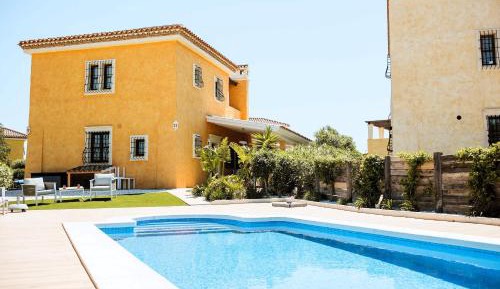 Villa with Private Pool