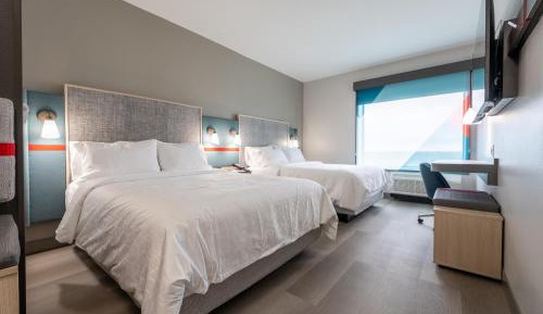 Standard Queen Room with Two Queen Beds