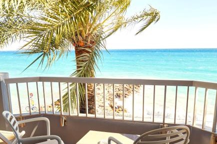 Double or Twin Room with Balcony and Sea View