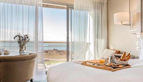 Superior Double Room with Balcony - Facing The Sea