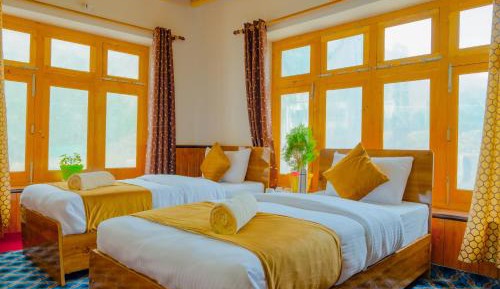 Double Room with Private Bathroom