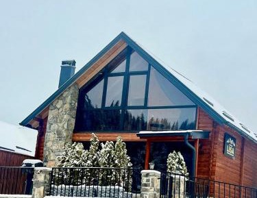 Three-Bedroom Holiday Home 