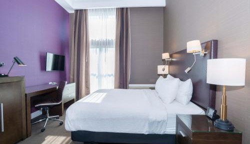 Grand Room, 1 King Bed, Park View
