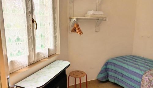 Single Room with Private Bathroom