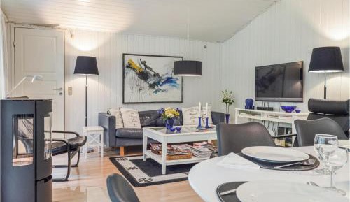 Three-Bedroom Holiday Home 