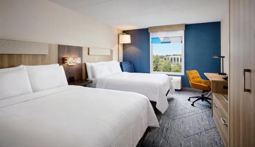 Standard Room with Two Queen Beds