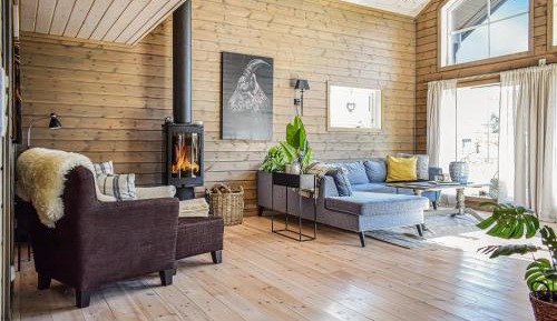 Four-Bedroom Holiday Home