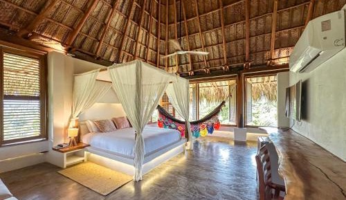 Suite with Mountain View