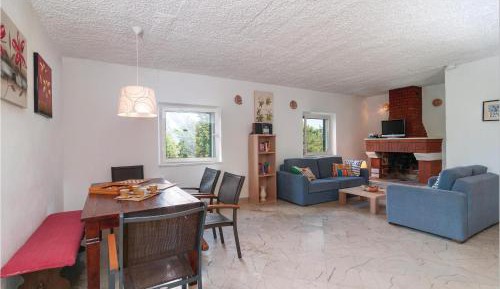 Four-Bedroom Holiday Home