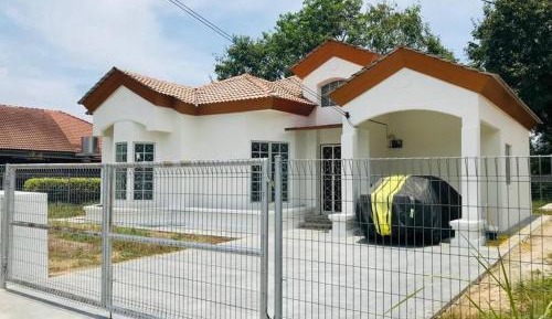 Three-Bedroom Vacation Home 