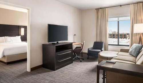 1 Bedroom Suite, 2 Queen, Sofa bed