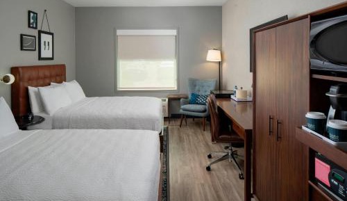 Queen Room with Two Queen Beds and Adapted Tub - Mobility and Hearing Accessible