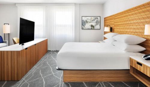 Deluxe King Room with Sofa Bed