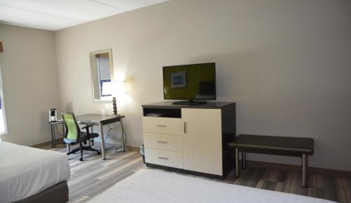 Standard Room with Two Queen Beds