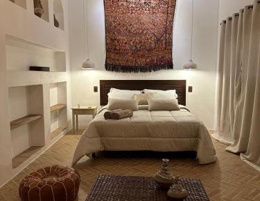 Deluxe Suite with Spa Bath