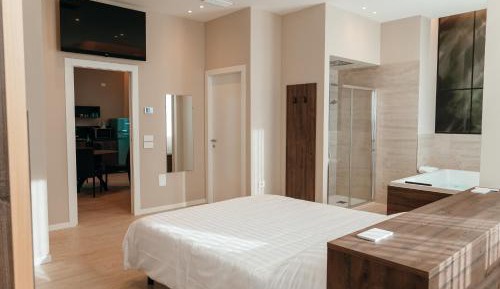 Double Room with Spa Bath