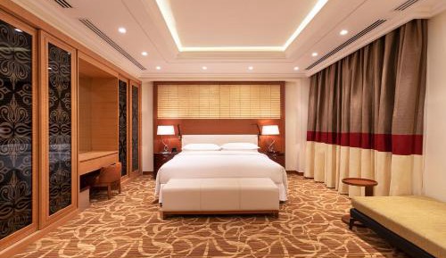 Four bedroom apartment, annex building