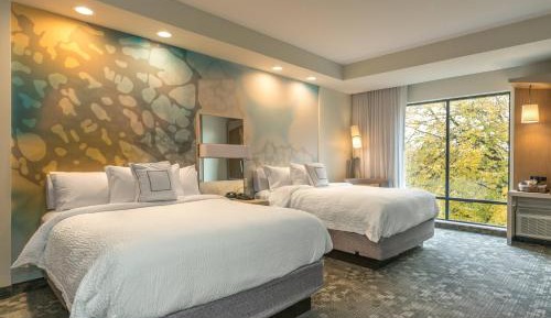 Queen Room with Two Queen Beds and Adapted Tub - Mobility and Hearing Accessible