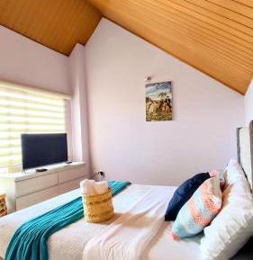 Three-Bedroom Apartment with Balcony