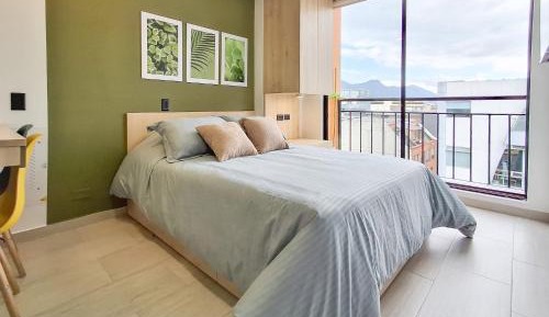 Studio Apartment with Balcony