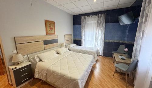 Triple Room with Private Bathroom