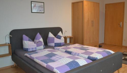 Apartment with Shower