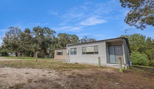 One-Bedroom Holiday Home