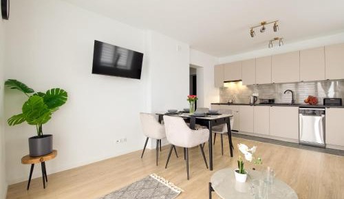 One-Bedroom Loft Apartment with Balcony