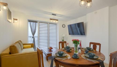 Deluxe One-Bedroom Apartment