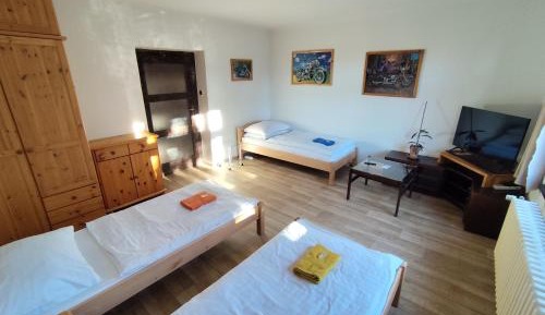 Triple Room with Shared Bathroom