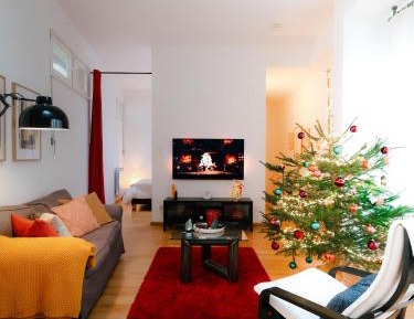 One-Bedroom Loft Apartment with Balcony