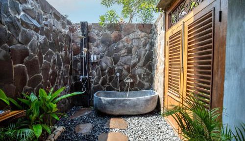 Deluxe Bungalow with Garden View