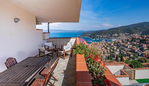 Two-Bedroom Apartment with Sea View