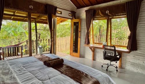 King Room with Garden View