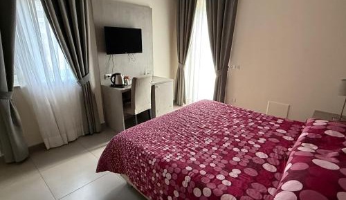 Large Double or Twin Room