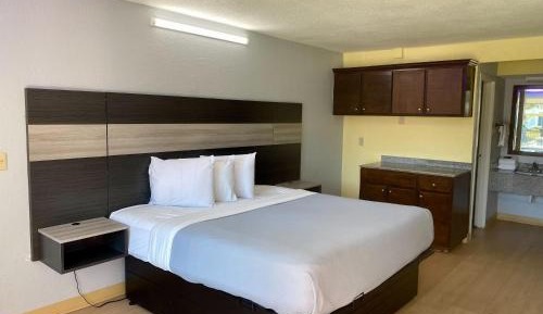 King Room - Non-Smoking