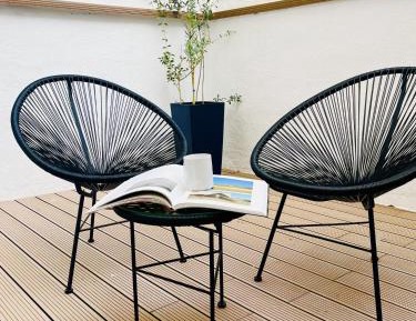 One-Bedroom Apartment with Terrace