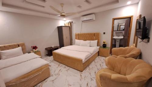 Duplex Quadruple Room