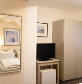 Small Double Room