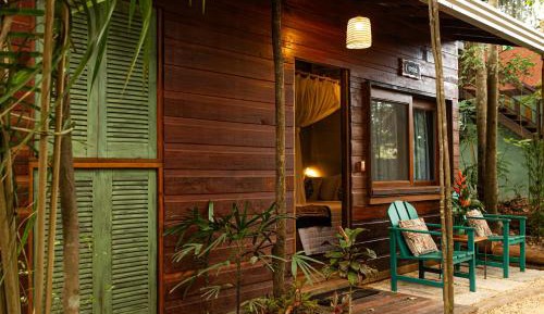 Queen Suite with Spa Bath