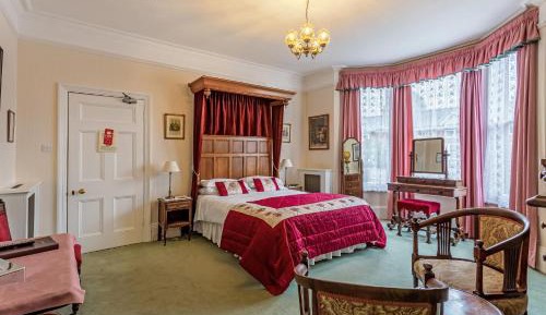 King Room with Spa Bath