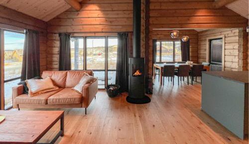 Four-Bedroom Holiday Home