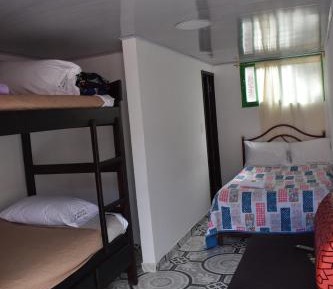 Basic Triple Room with Shared Bathroom