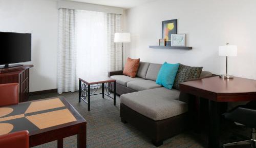 King Studio with Sofa Bed