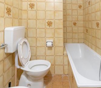 Standard Single Room with Shared Bathroom