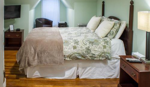 Double Room with One Double Bed